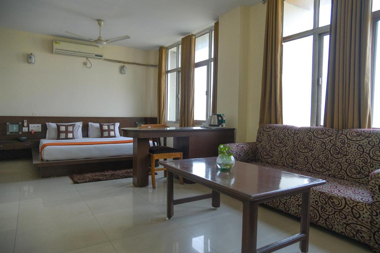 Hotel Earl Grey จอร์ฮัต ภายนอก รูปภาพ
