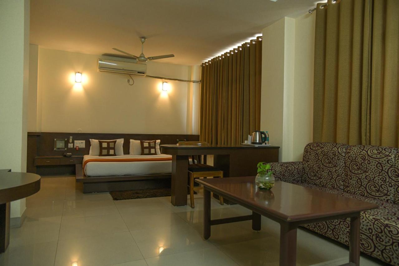 Hotel Earl Grey จอร์ฮัต ภายนอก รูปภาพ