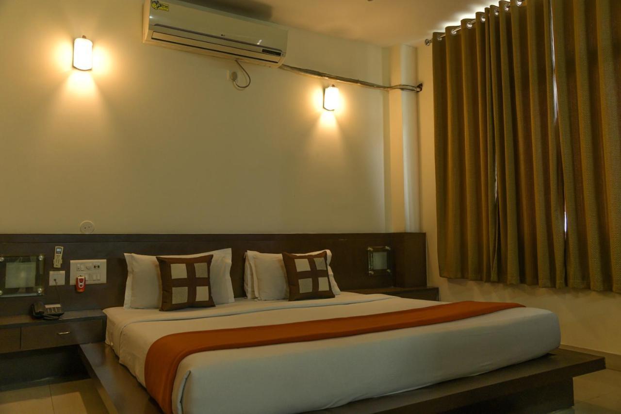 Hotel Earl Grey จอร์ฮัต ภายนอก รูปภาพ